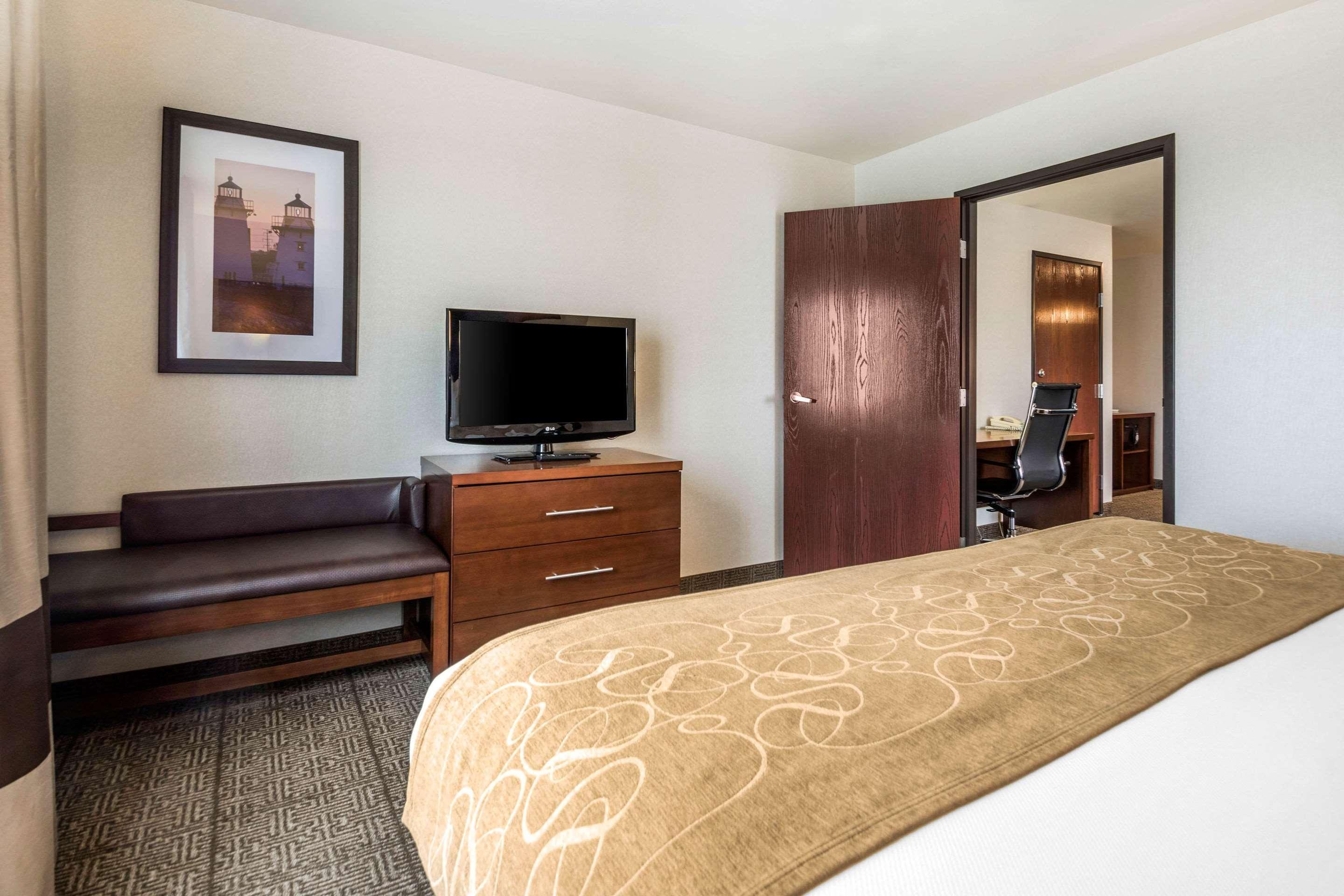 Comfort Suites At Par 4 Resort Waupaca Buitenkant foto