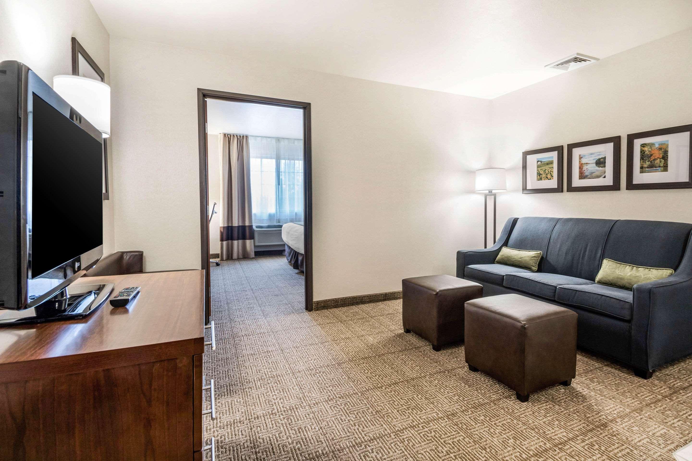 Comfort Suites At Par 4 Resort Waupaca Buitenkant foto