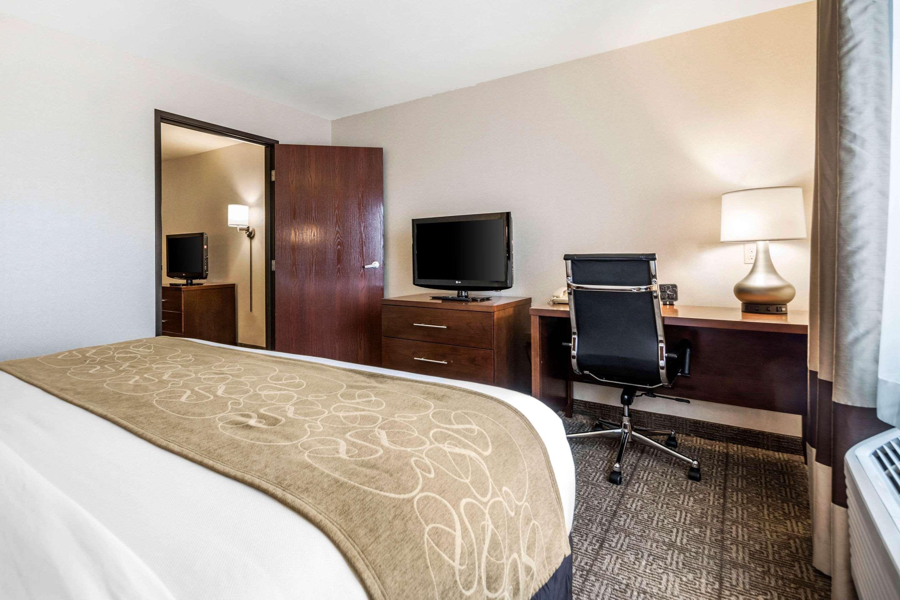 Comfort Suites At Par 4 Resort Waupaca Buitenkant foto