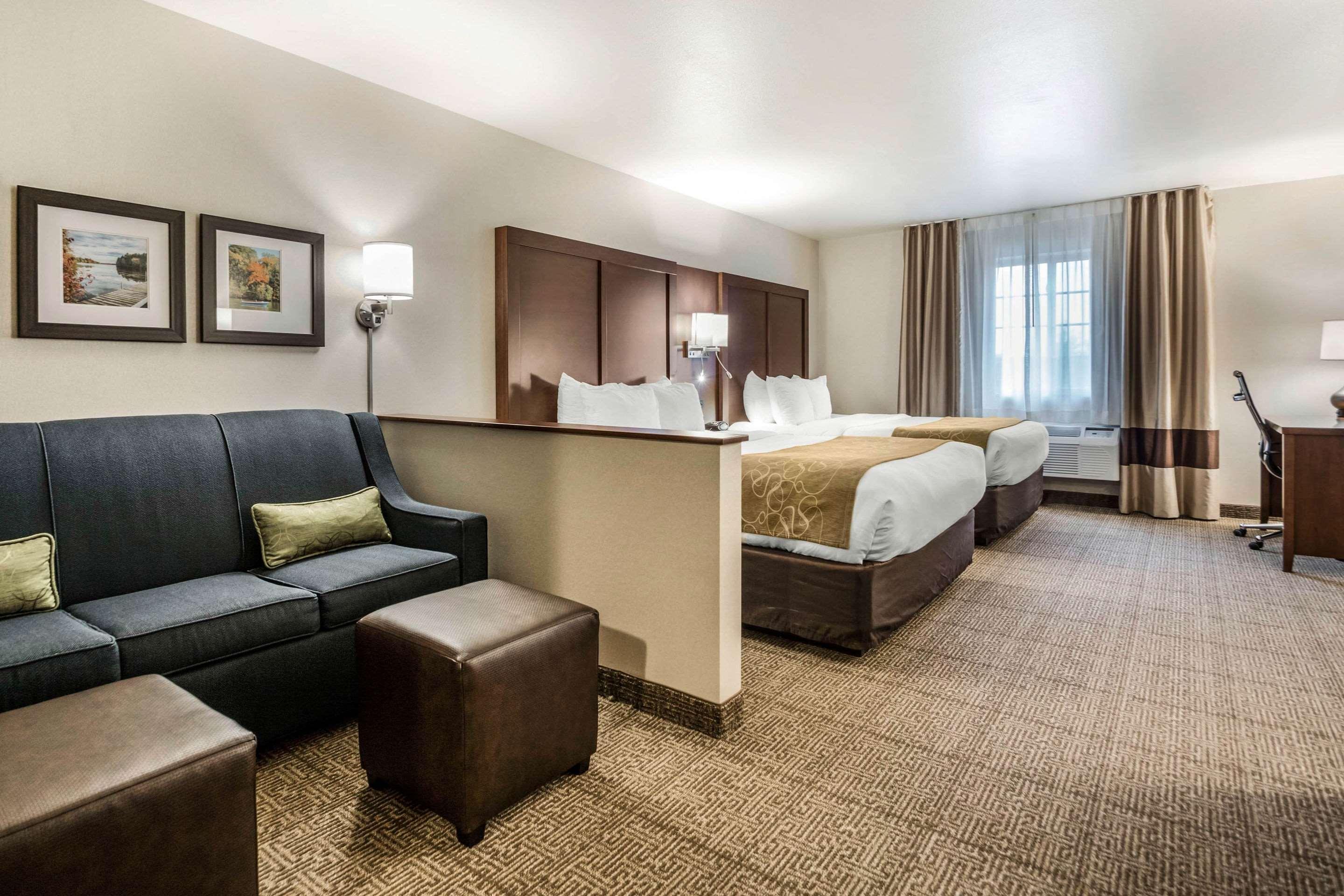 Comfort Suites At Par 4 Resort Waupaca Buitenkant foto