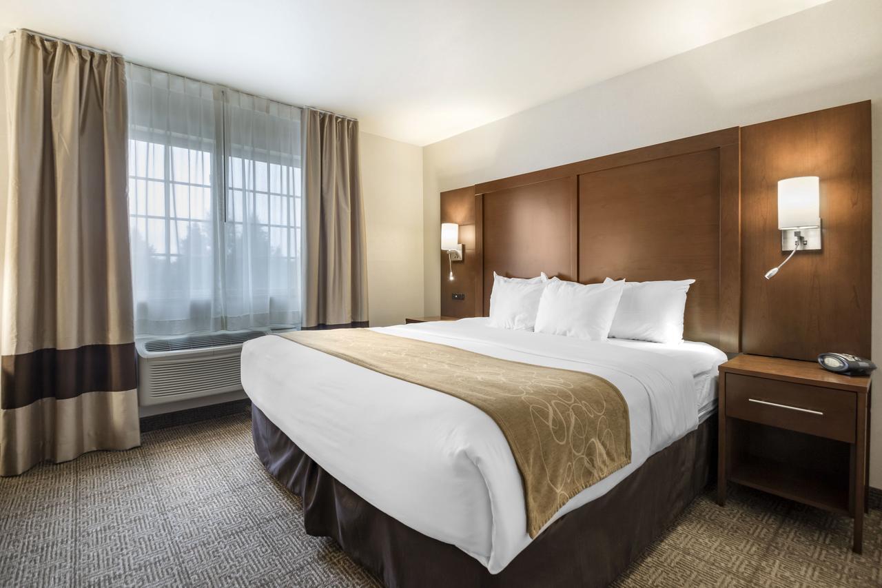 Comfort Suites At Par 4 Resort Waupaca Buitenkant foto